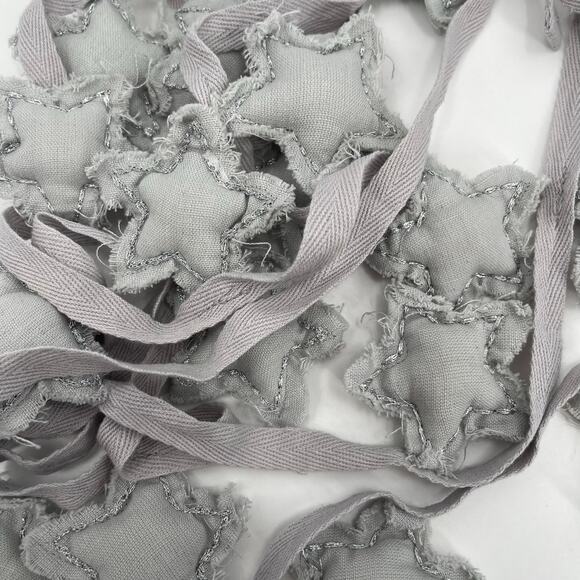 LAND OF NOD Star Garland Fabric Raw Hem Silver Gray Holiday Christmas New Years - Picture 11 of 11